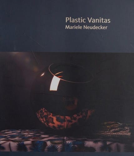 Plastic vanitas