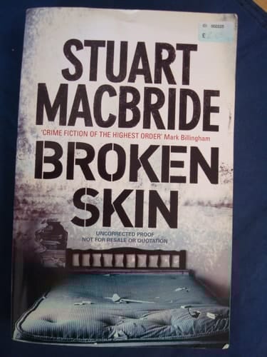 BROKEN SKIN {DS Logan McRae Series}