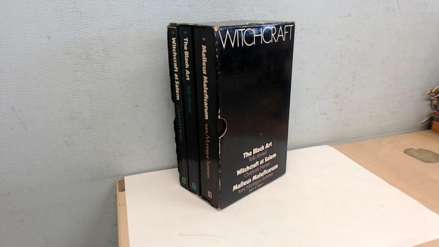 Witchcraft : Boxed Set of 3 Volumes (Witchxraft at Salem; The Black Art, Malleus Maleficarum)