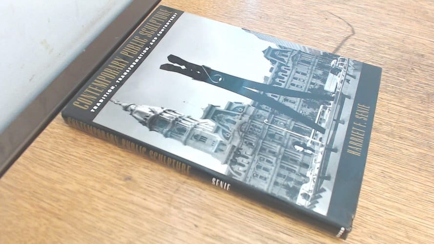 Contemporary Public Sculpture: Tradition, Transformation, and Controversy