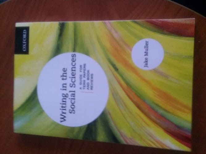 Writing in the Social Sciences: A Guide for Term Papers and Book Reviews