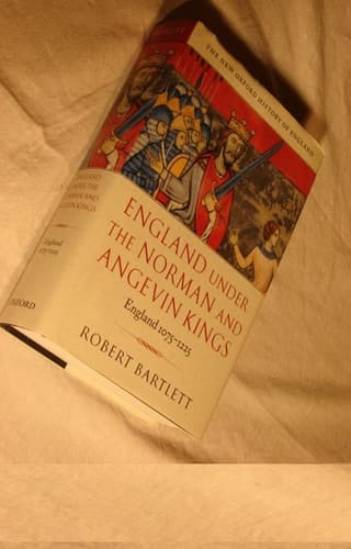 England under the Norman and Angevin Kings, 1075-1225