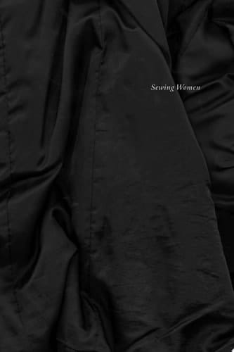 Sewing Women Immigrants and the New York City Garment Industry