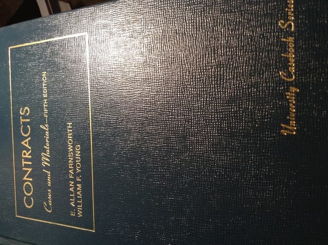 Cases and Materials on Contracts (University Casebook Series)