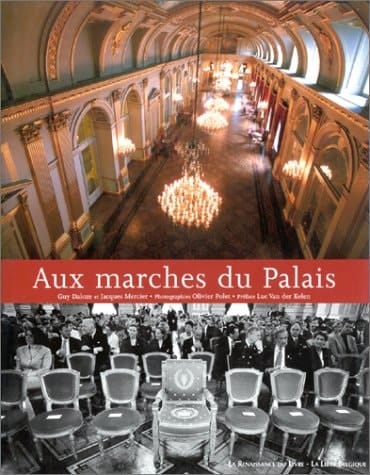 Aux marches du Palais