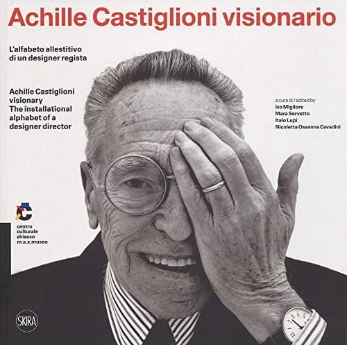 Achille Castiglioni visionario l'alfabeto allestitivo di un designer regista
