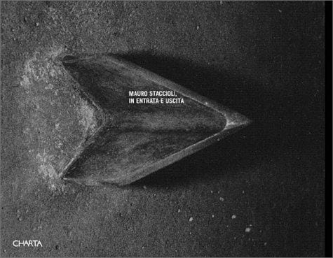 Mauro Staccioli, in entrata e uscita