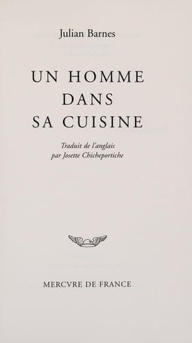 Un homme dans sa cuisine