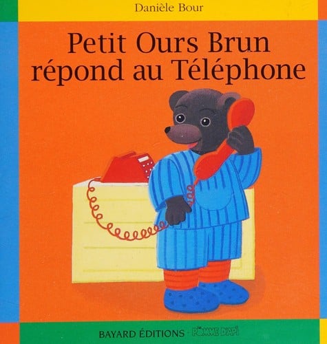 Petit Ours brun répond au téléphone