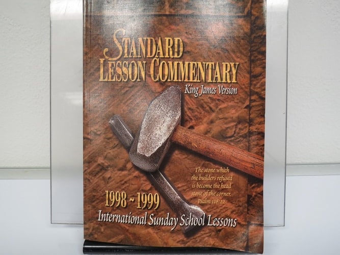 The Standard Lesson Commentary, 1998-1999