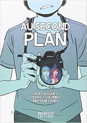 Au second plan