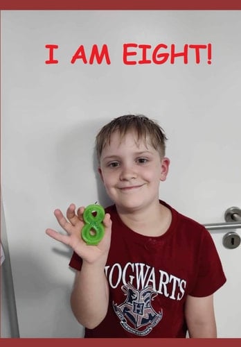 I AM EIGHT!