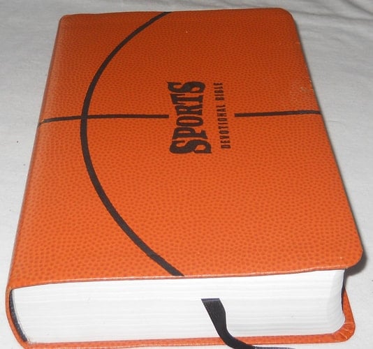 Sports Devotional Bible Daily Inspirations for Sports Enthusiasts, Bonded Leather