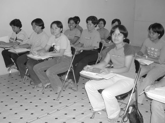 Global Cinderellas: Migrant Domestics and Newly Rich Employers in Taiwan