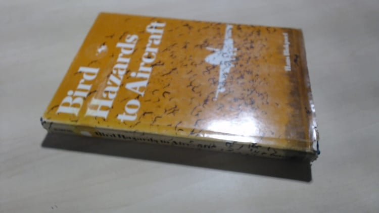 Bird hazards to aircraft: Problems and prevention of bird/aircraft collisions