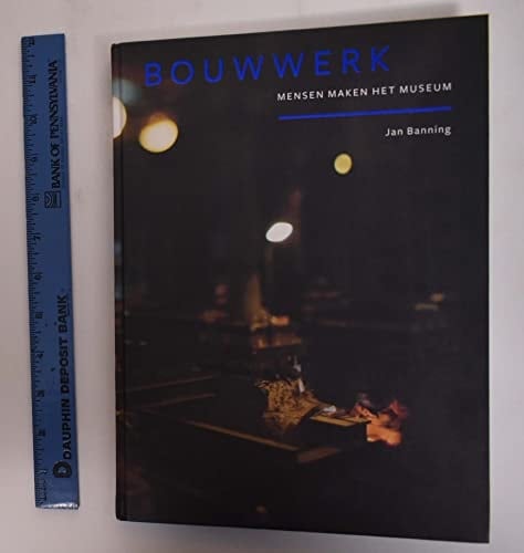 Bouwwerk mensen maken het museum