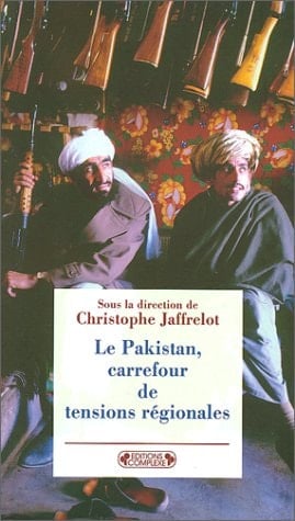 Le pakistan carrefour de tensions regionales (French Edition)