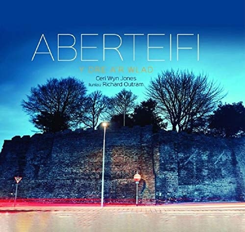 Aberteifi y dre a'r wlad