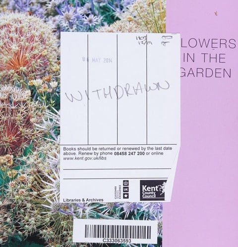 Flowers in the Garden A Practical Guide to Planting for Colour and Fragrance All Year Round