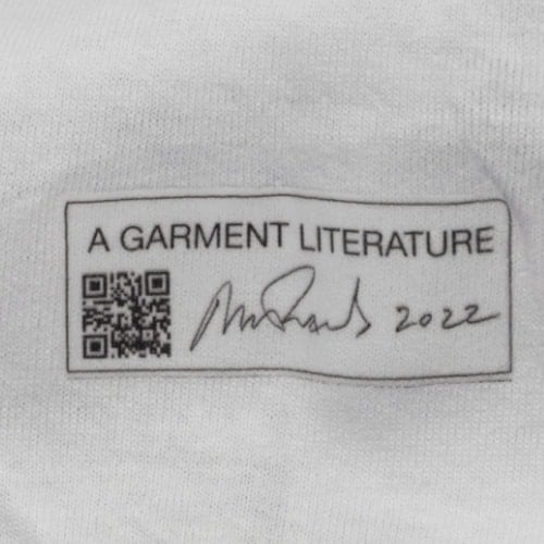 A GARMENT LITERATURE