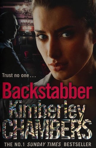Backstabber: The No. 1 bestseller at her shocking, gripping best – this book has a twist and a sting in its tail! (Butlers 5)