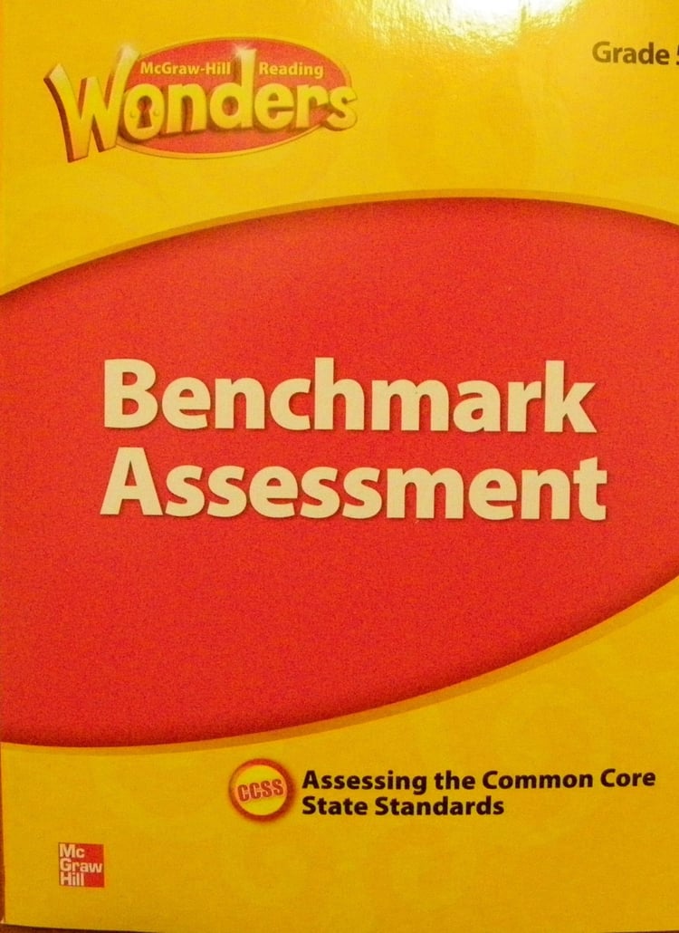 McGraw Hill Reading Wonders, Benchmark Assessment, Grade 2, Assessing the Common Core State Standards, CCSS by McGraw Hill Education (2014-01-01) Paperback