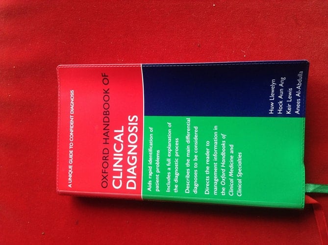 Oxford Handbook of Clinical Diagnosis (Oxford Handbooks Series)