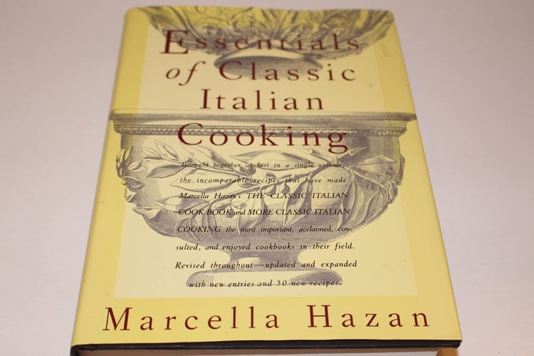 Essentials of Classic Italian Cooking