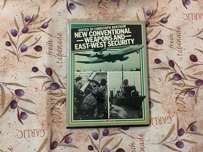 New Conventional Weapons and East-West Security (Studies in International Security)