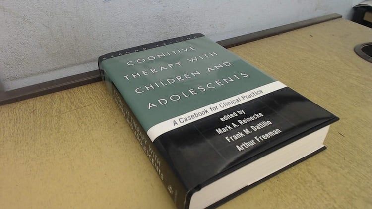 Cognitive Therapy with Children and Adolescents, Second Edition: A Casebook for Clinical Practice
