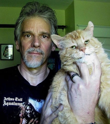 Au-delà du gouffre (2025)