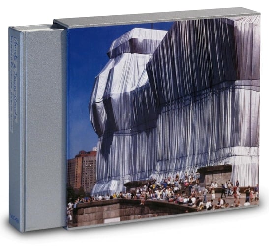 Christo and Jeanne-Claude Wrapped Reichstag, Berlin, 1971-95