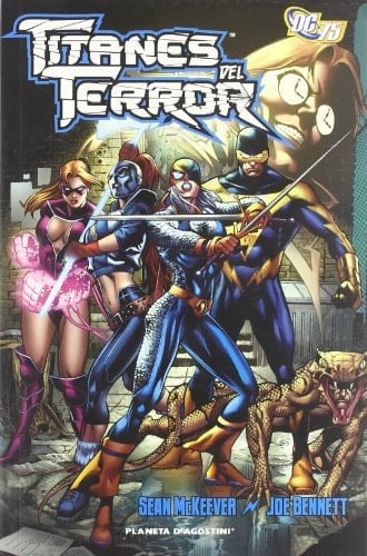 TITANES DEL TERROR