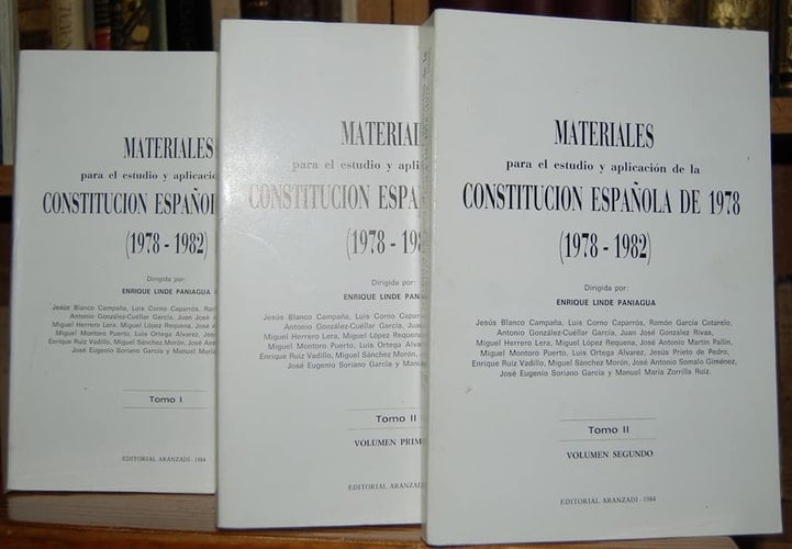 Materiales para el estudio y aplicación de la Constitución española de 1978 1978-1982