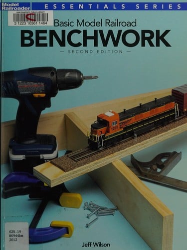 Basic model railroad benchwork