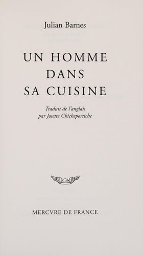 Un homme dans sa cuisine