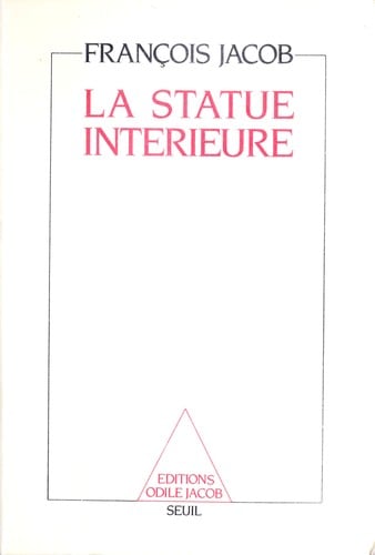 La statue intérieure