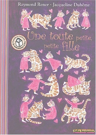 Une toute petite petite fille