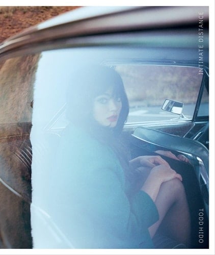 Intimate distance vingt-cinq ans de photographie, un album chronologique