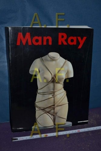 Man Ray Ausstellung , Galerie der Stadt Stuttgart, 22.1. - 13.4.1998 ; Wilhelm-Lehmbruck-Museum Duisburg, 3.5. - Ende Juni 1998 ; Städtisches Museum Abteiberg Mönchengladbach, 26.4. - 27.7.1998